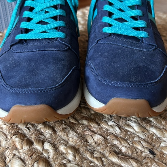Vionic Rechelle lace up sneakers - Picture 7 of 10